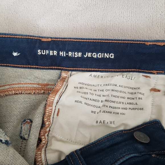 American Eagle Super Hi-Rise Jegging - Picture 6 of 7